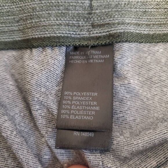 Kenneth Cole Hybrid Shorts - Picture 3 of 9